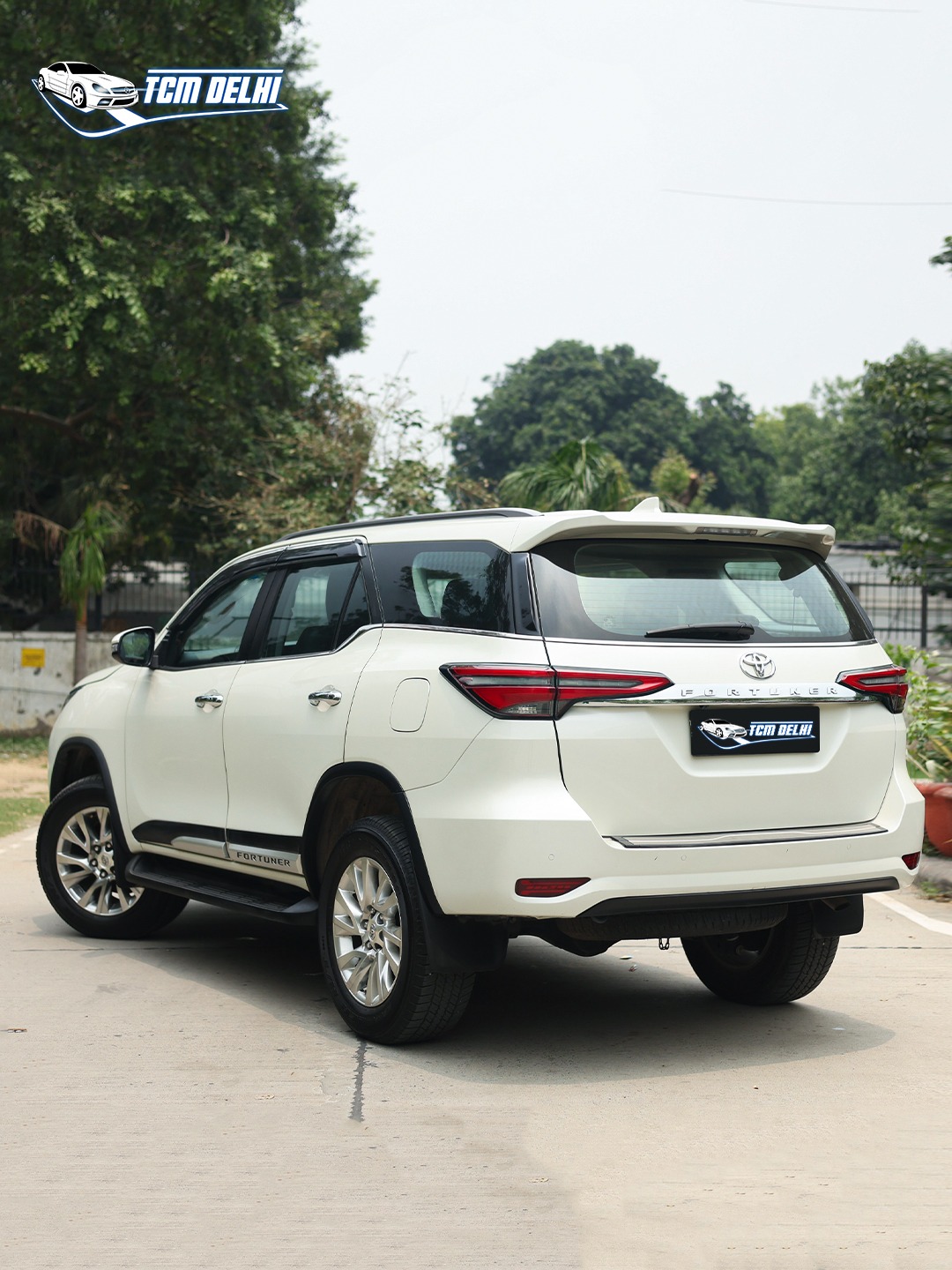 TOYOTA FORTUNER 4X2 AUTOMATIC