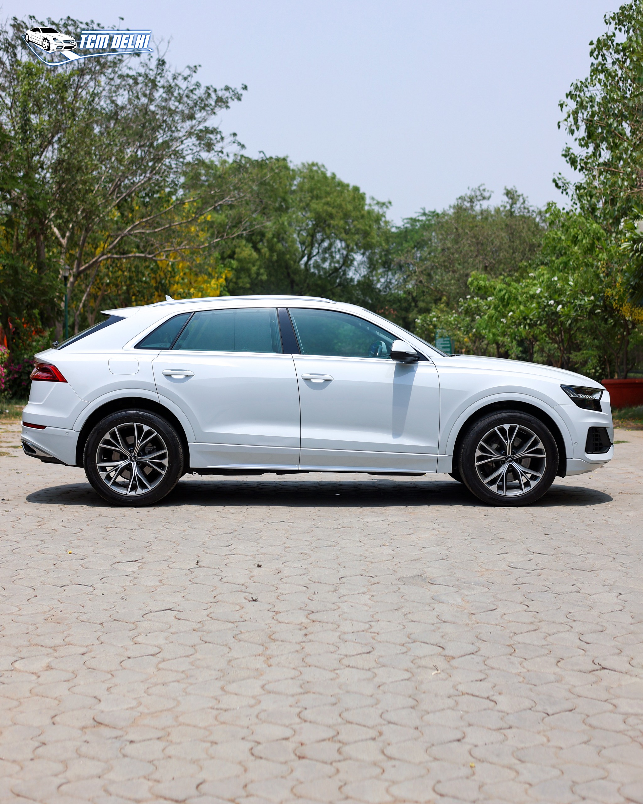 AUDI Q8 55 TFSI CELEBRATION