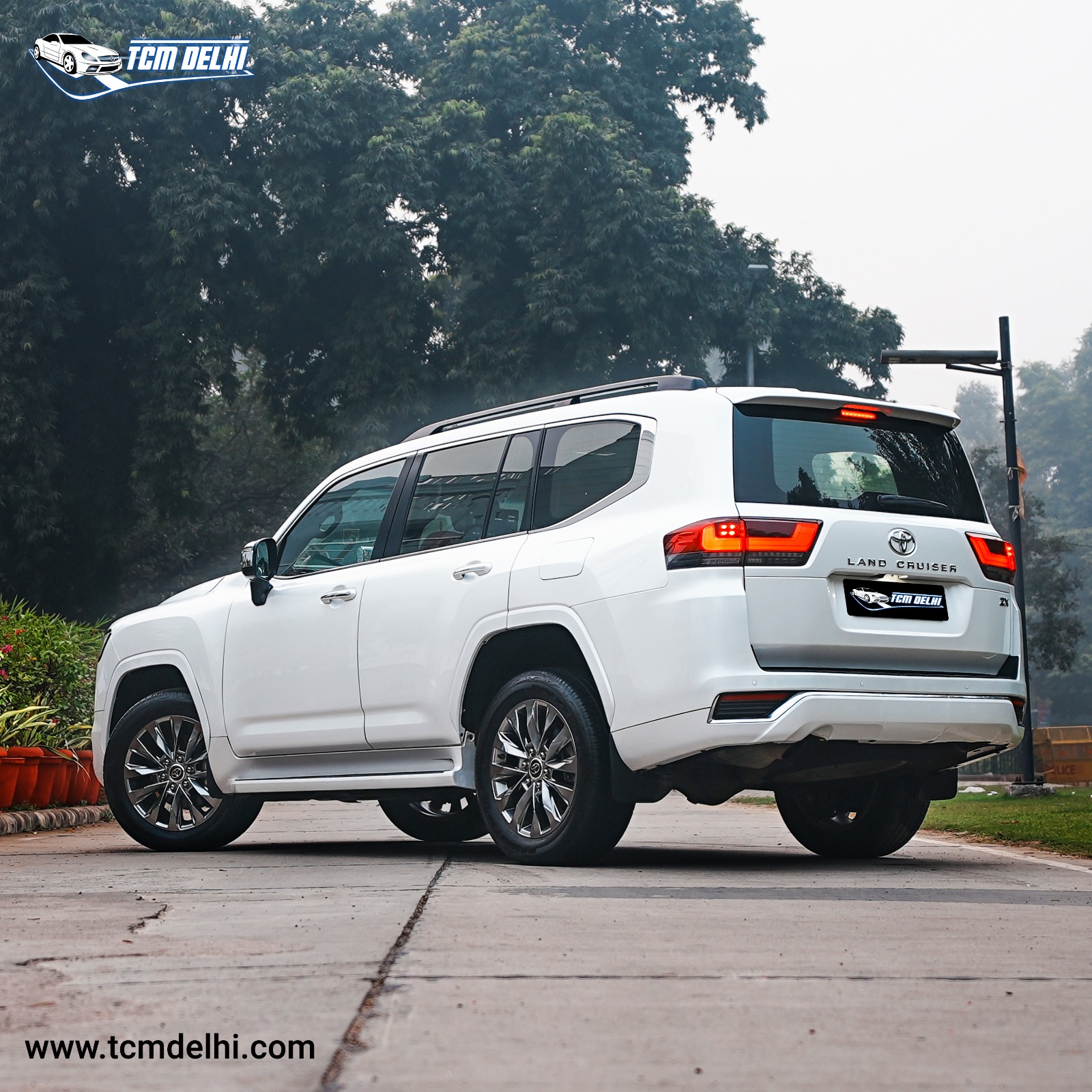 TOYOTA LAND CRUISER ZX