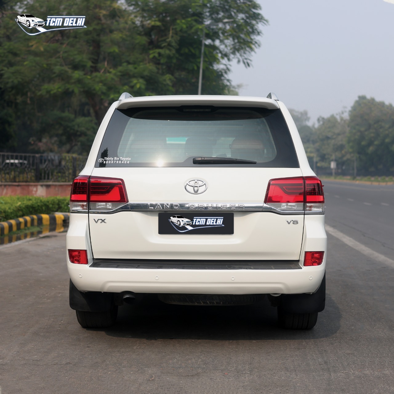 TOYOTA LAND CRUISER VX200