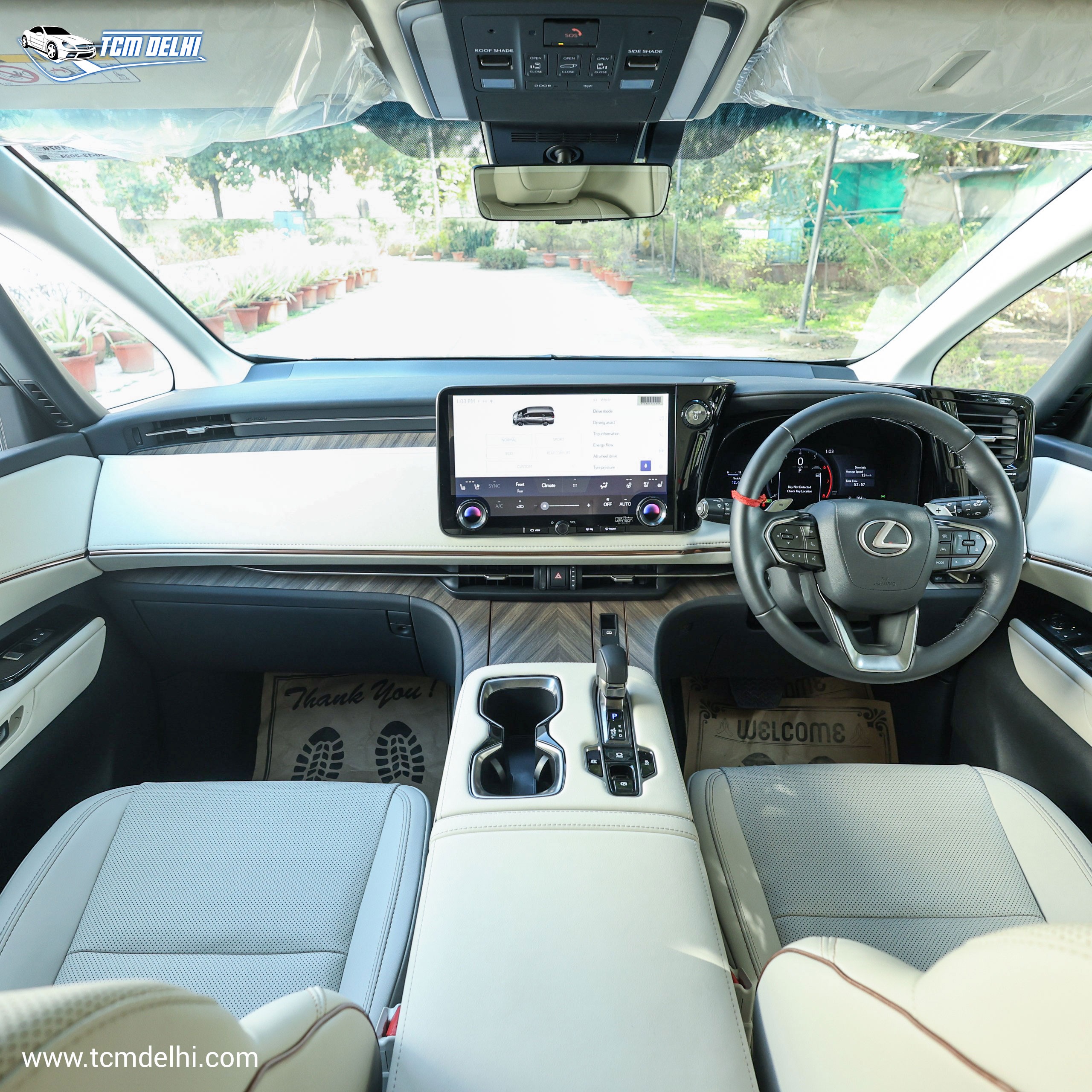 LEXUS LM350h AWD