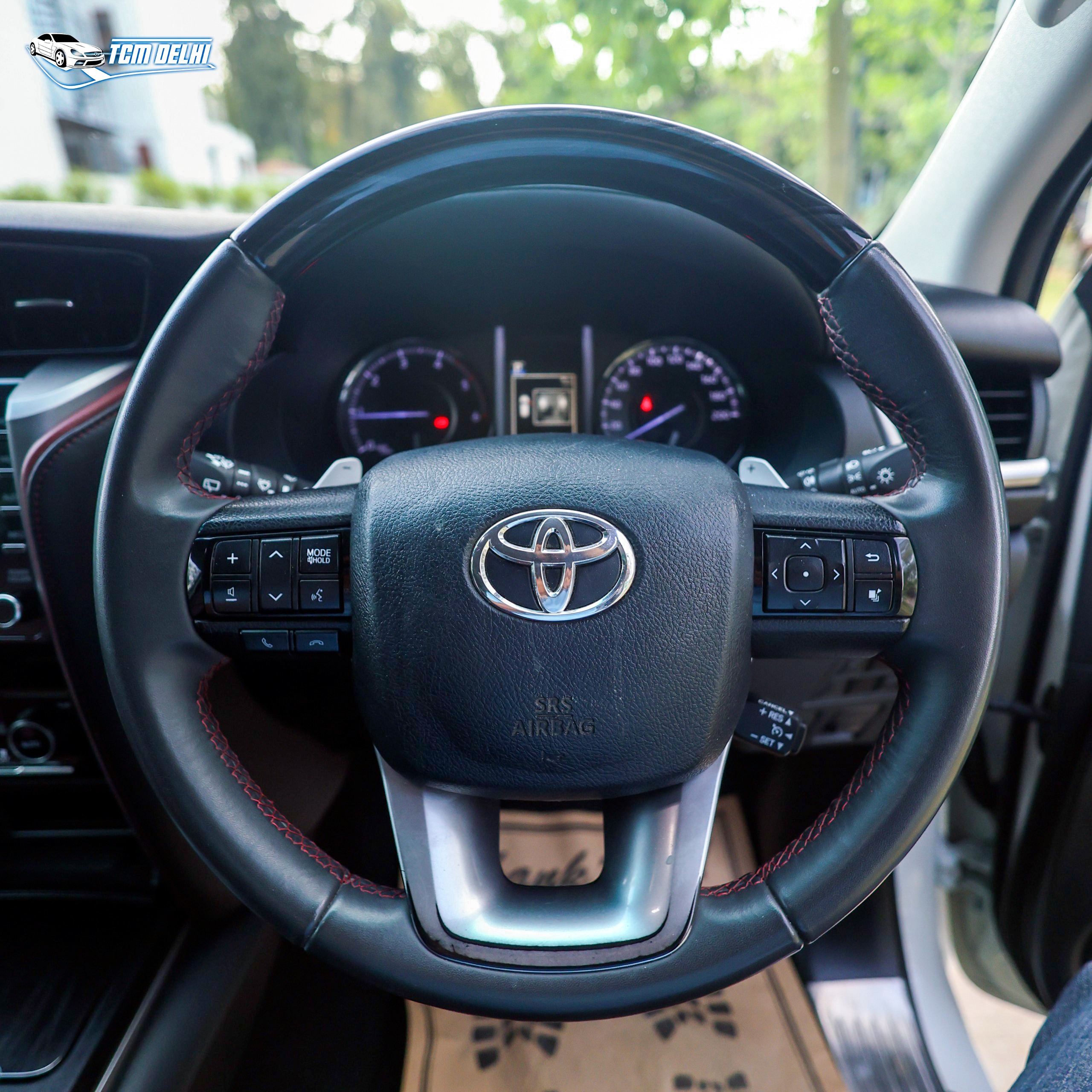 TOYOTA FORTUNER LEGENDER 4X2 AT