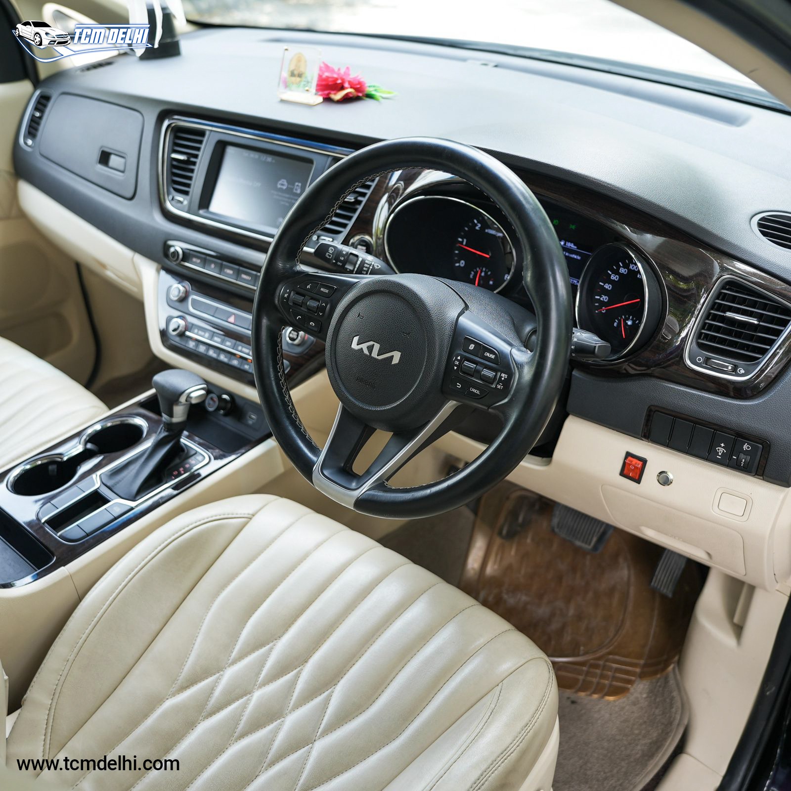 KIA CARNIVAL LIMOSINE+