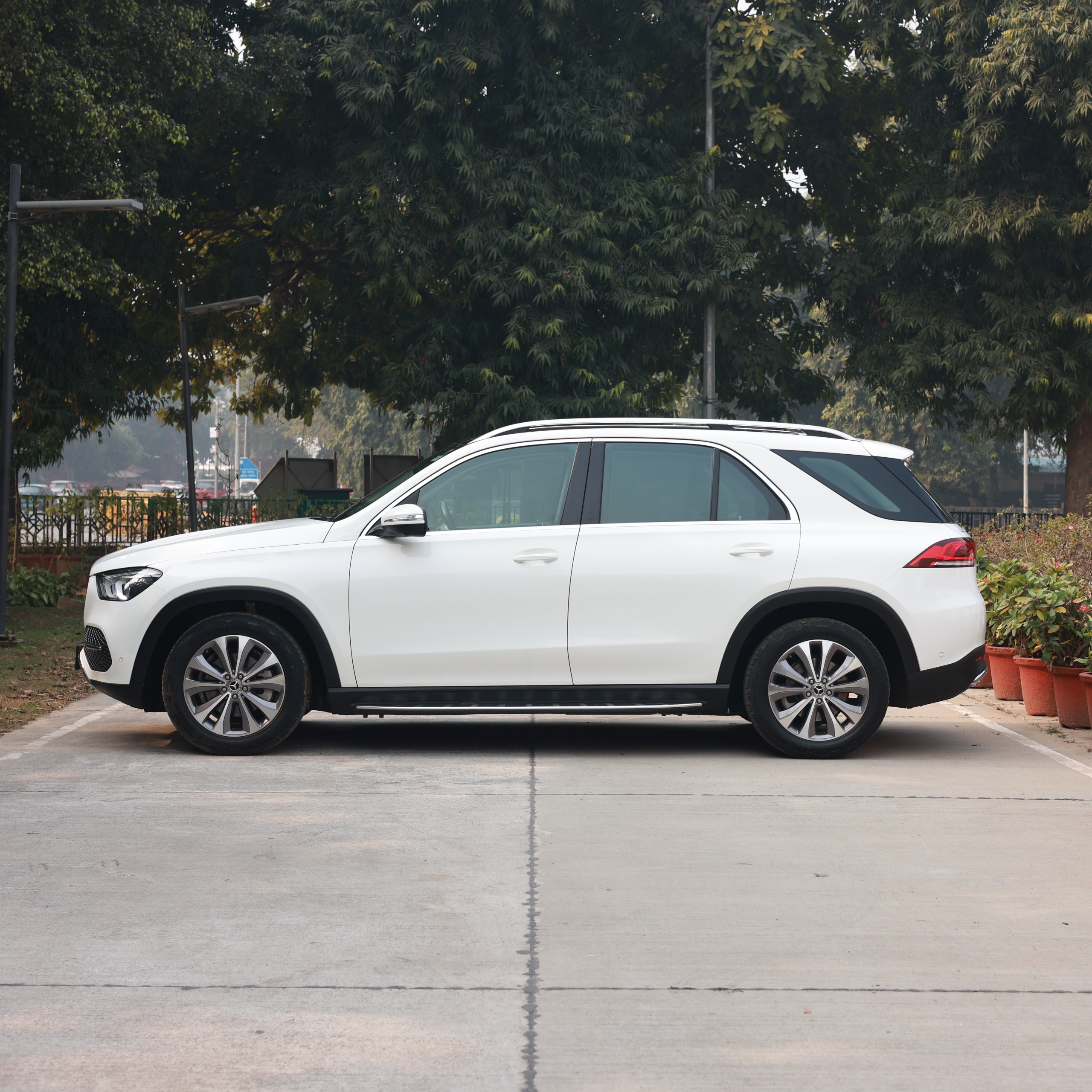 MERCEDES BENZ GLE300d