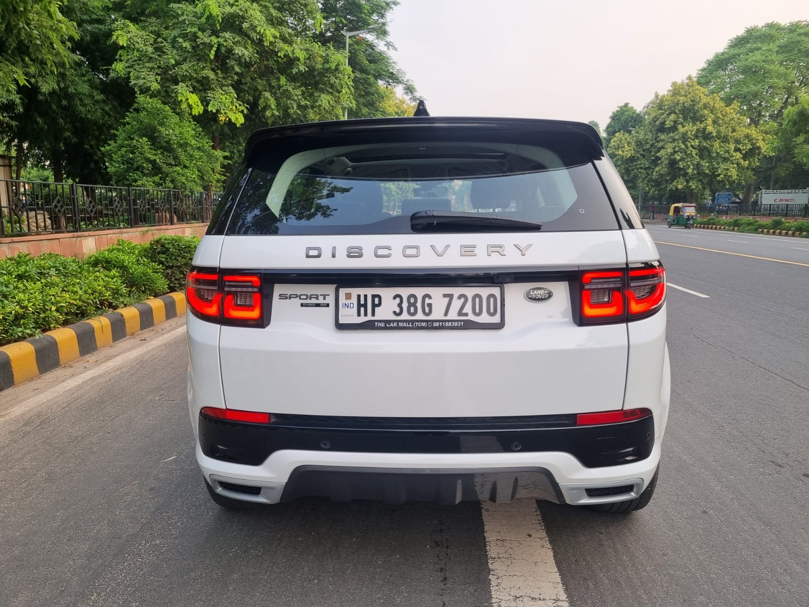 LAND ROVER DISCOVERY SPORTS R-DYNAMIC SE 2.0