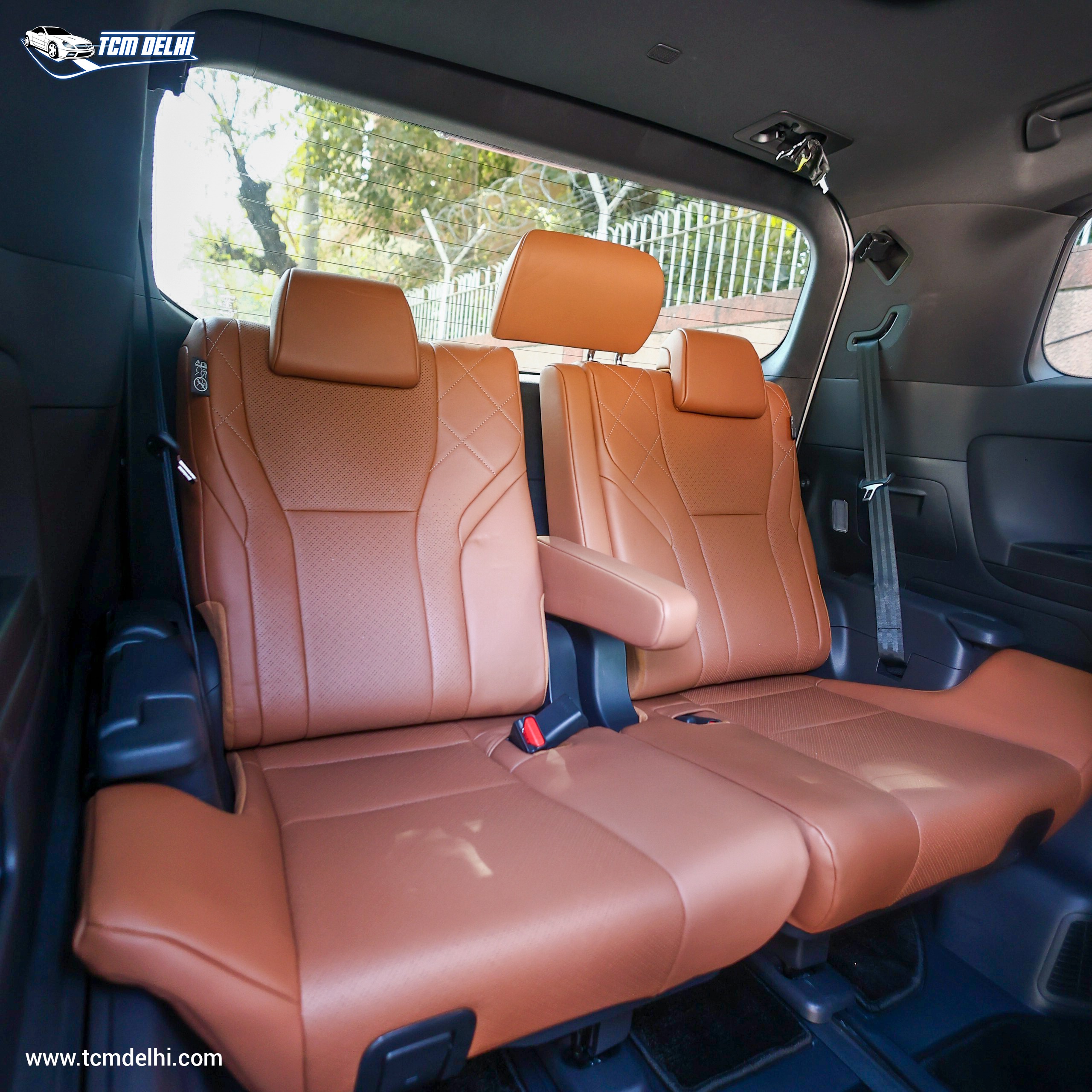 TOYOTA VELLFIRE EXECUTIVE LOUNGE
