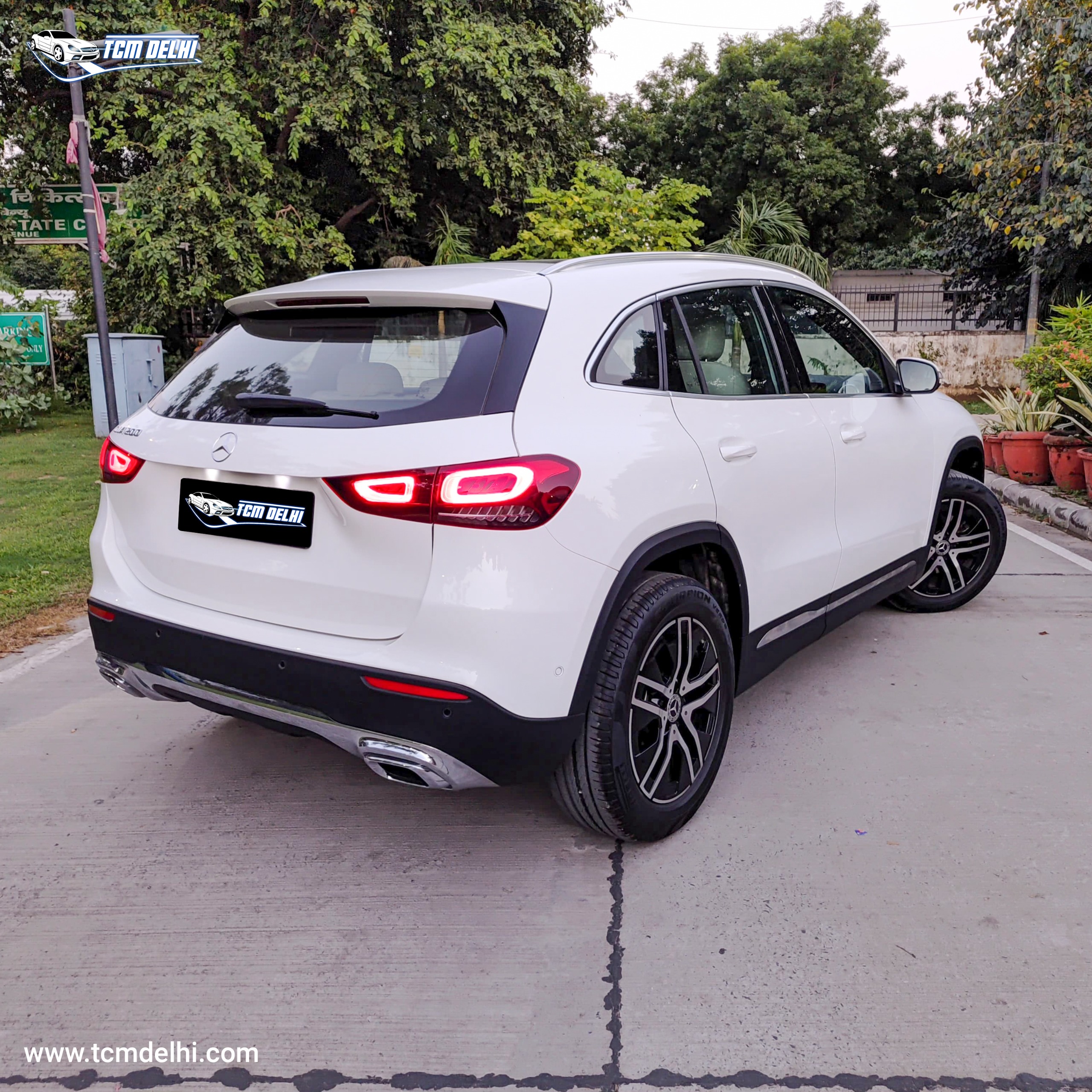 MERCEDES BENZ GLA200