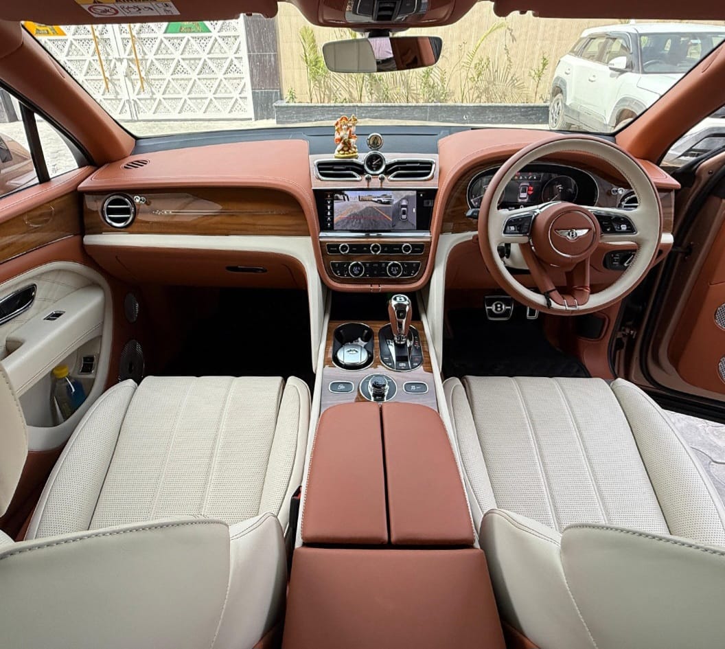 BENTLY BENTAYGA EWB AZURE FIRST EDITION