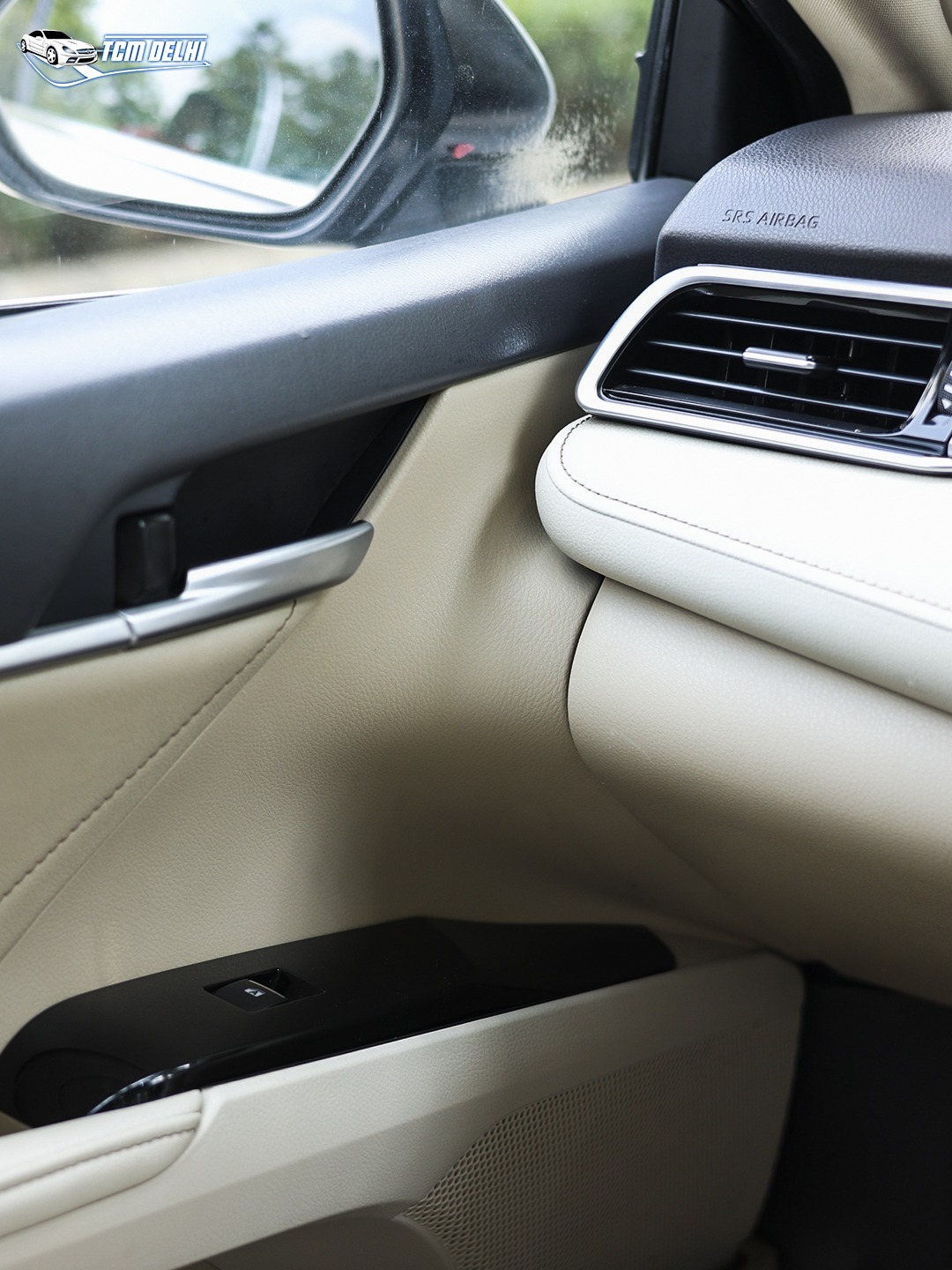 TOYOTA CAMRY HYBRID