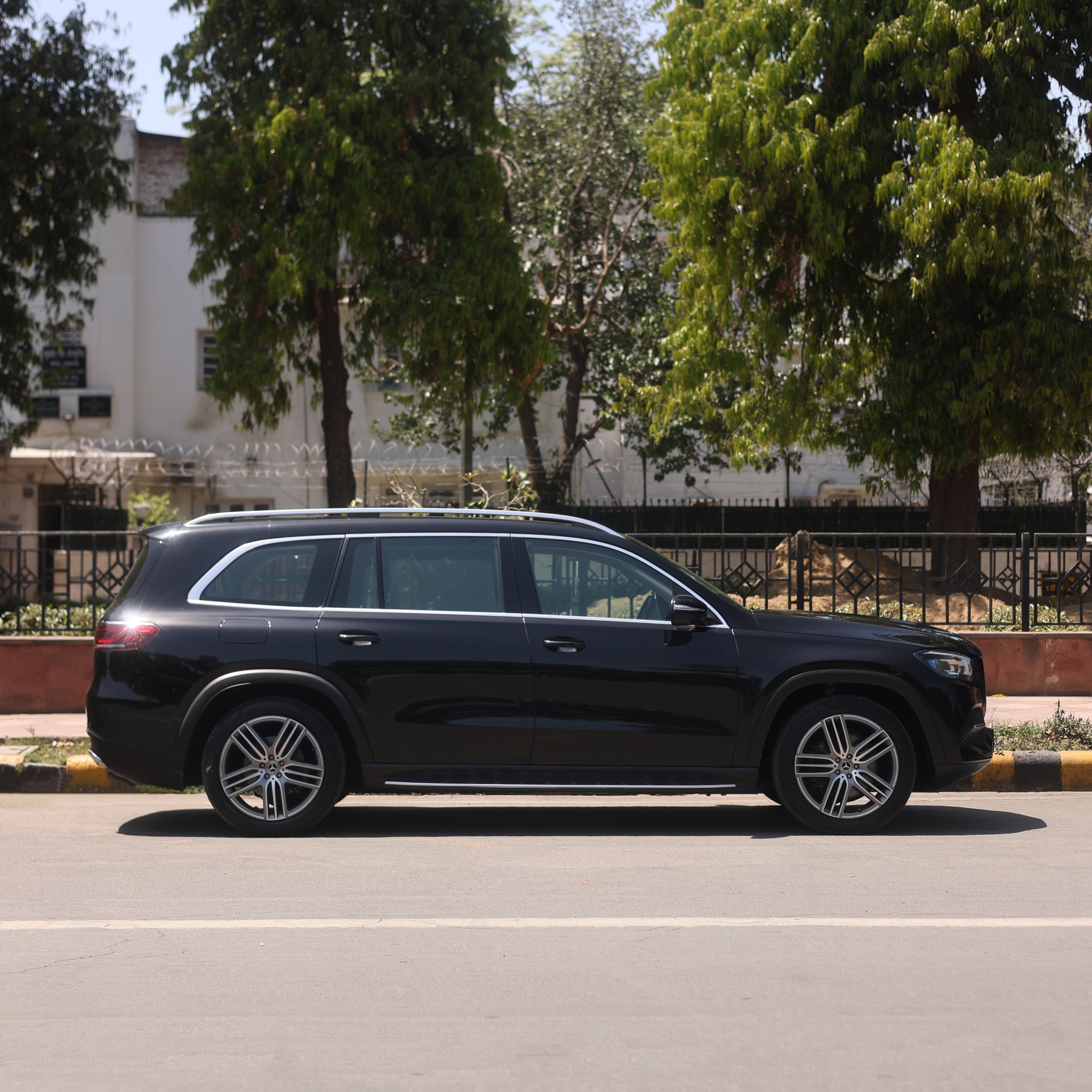 MERCEDES BENZ GLS450