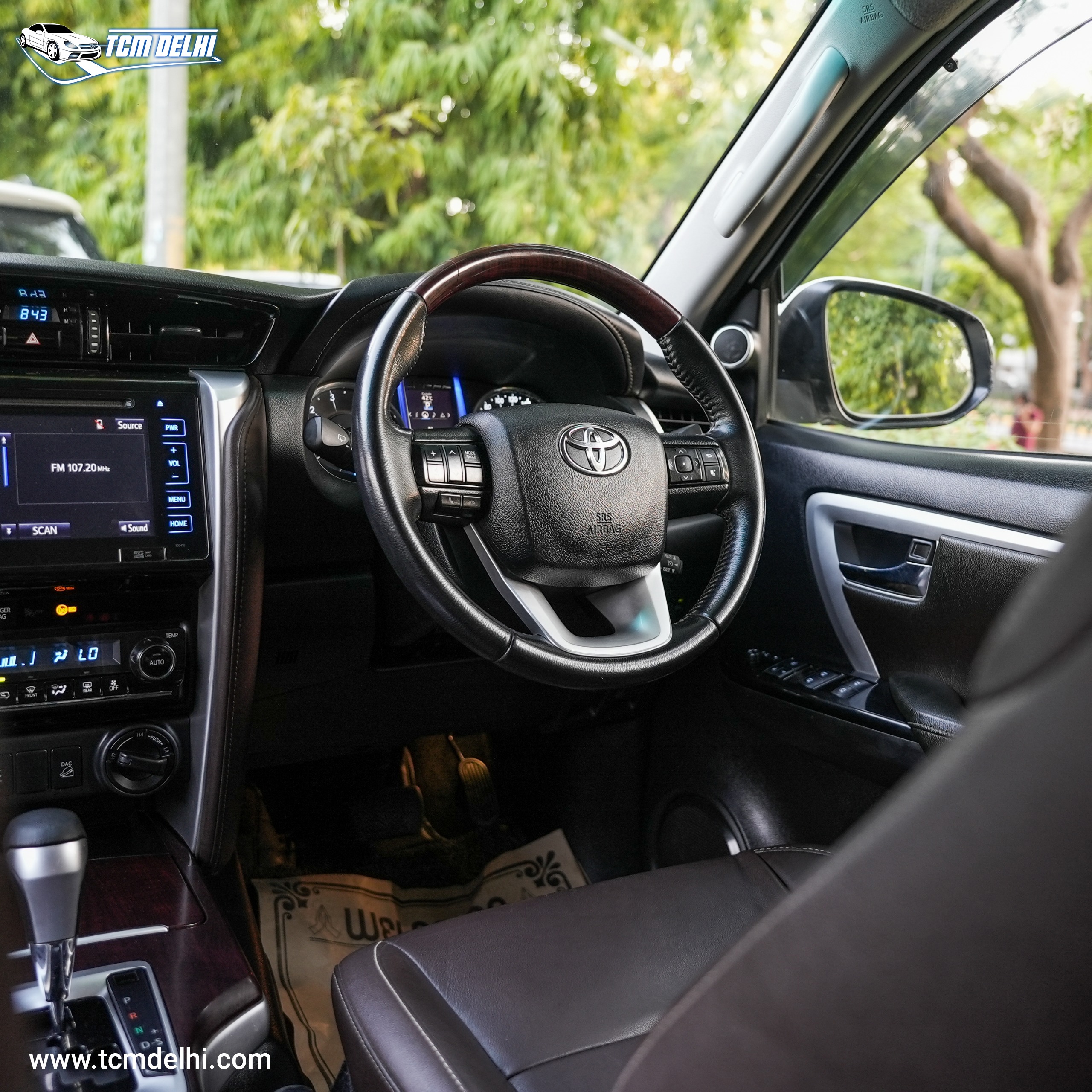 TOYOTA FORTUNER 4X4 AT