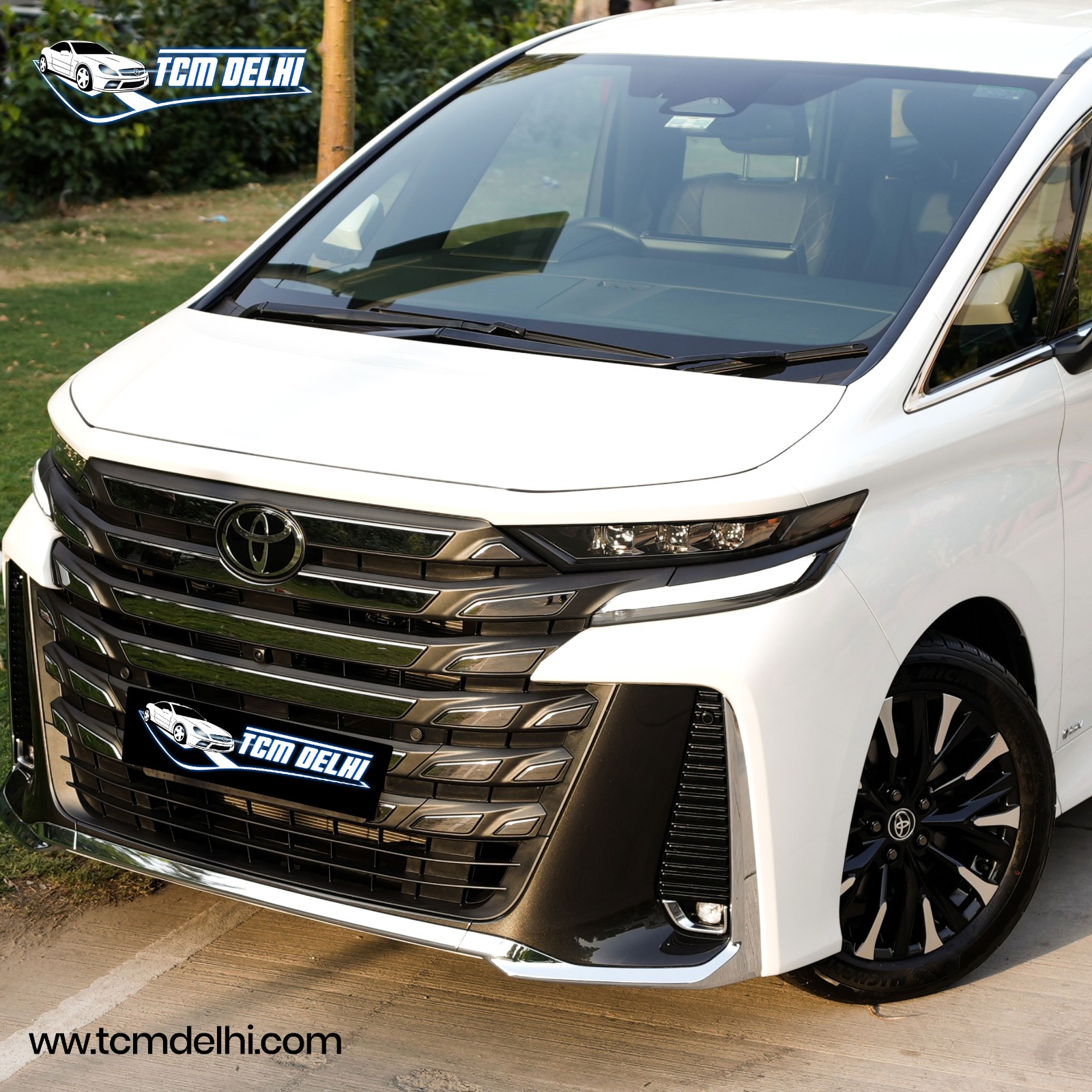 TOYOTA VELLFIRE HYBRID HI