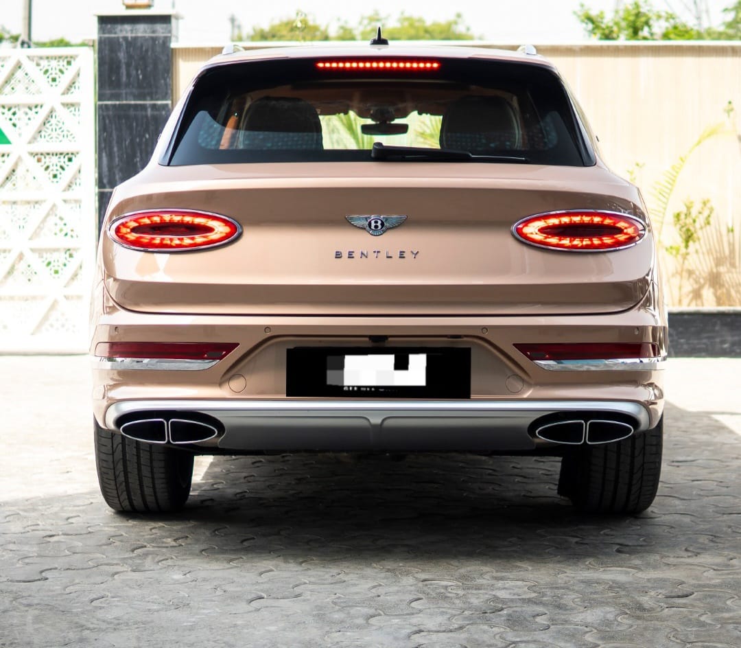 BENTLY BENTAYGA EWB AZURE FIRST EDITION