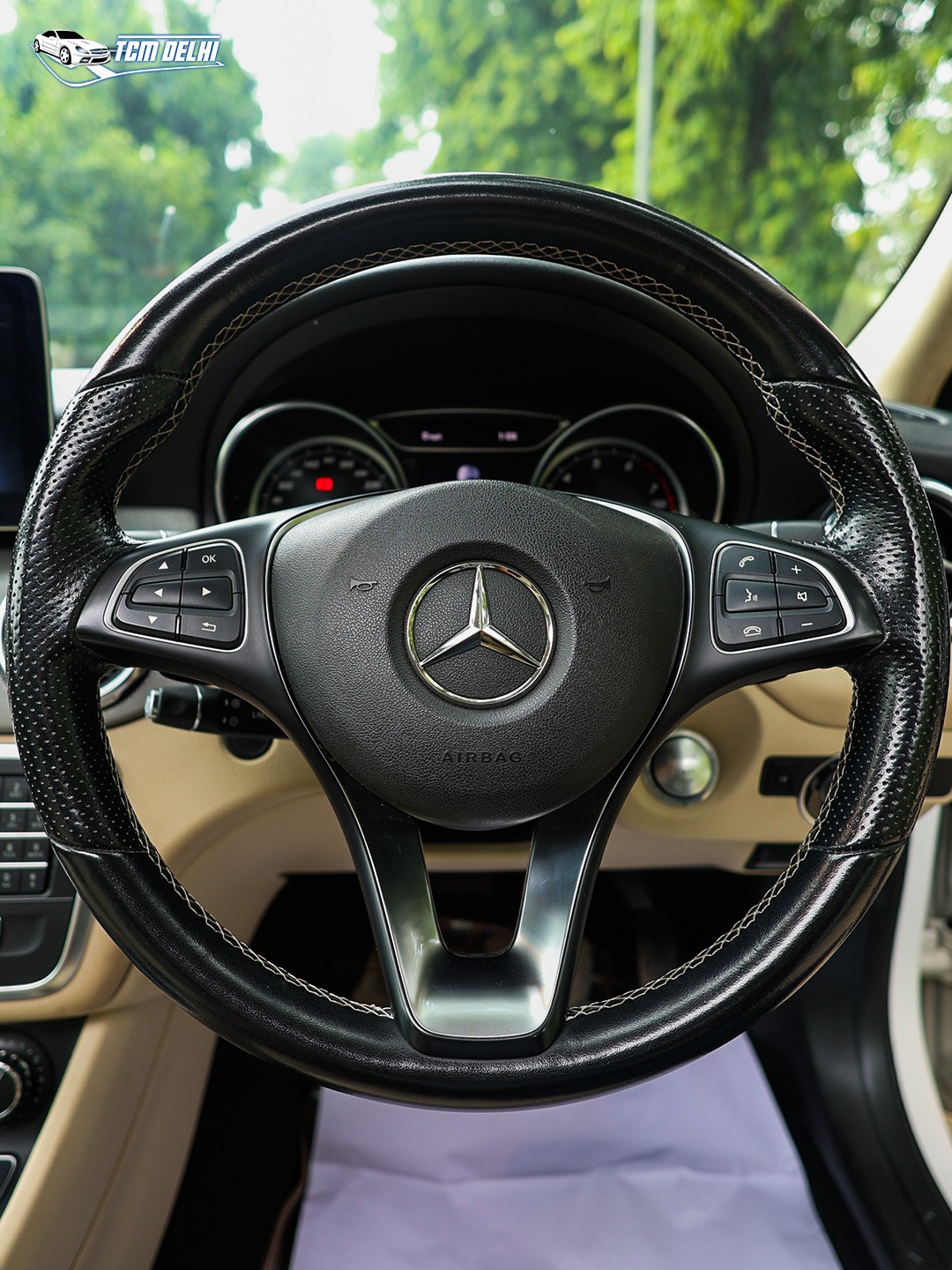 MERCEDES BENZ GLA200