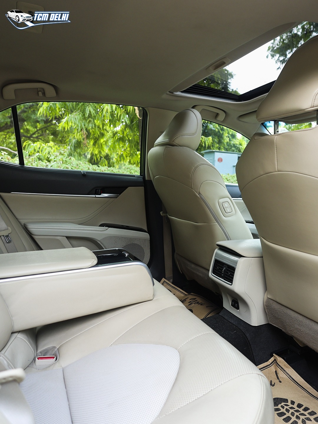 TOYOTA CAMRY HYBRID