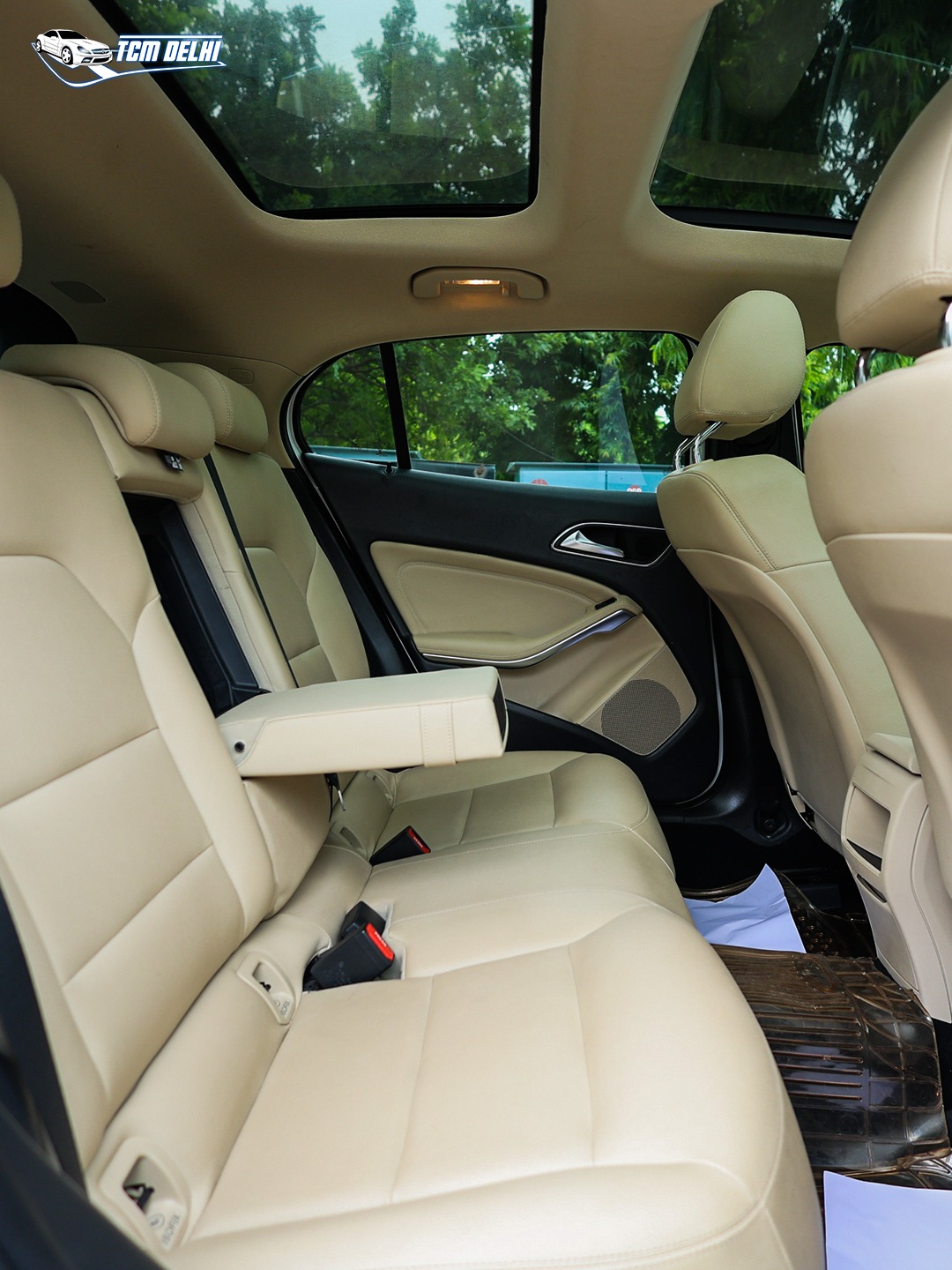 MERCEDES BENZ GLA200