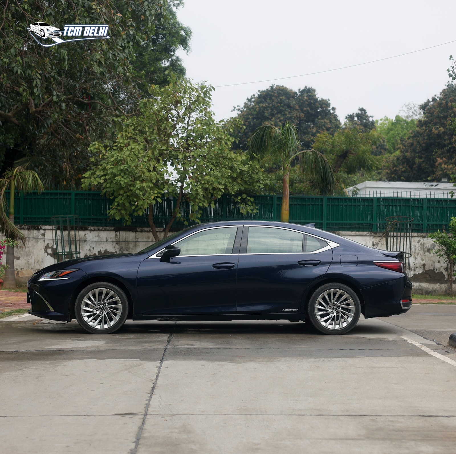 LEXUS ES300h LUXURY