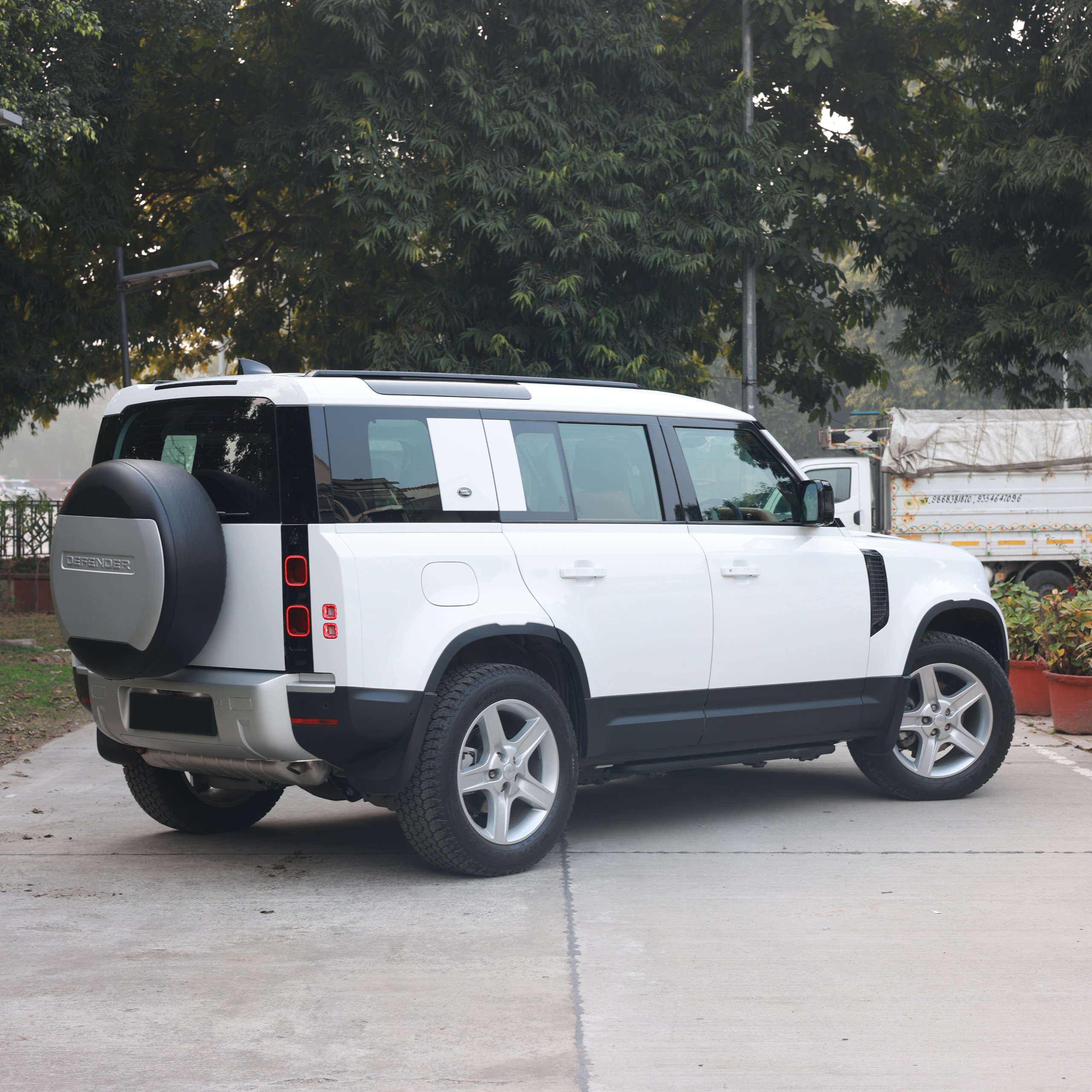 LAND ROVER DEFENDER 2.0 HSE 110PS