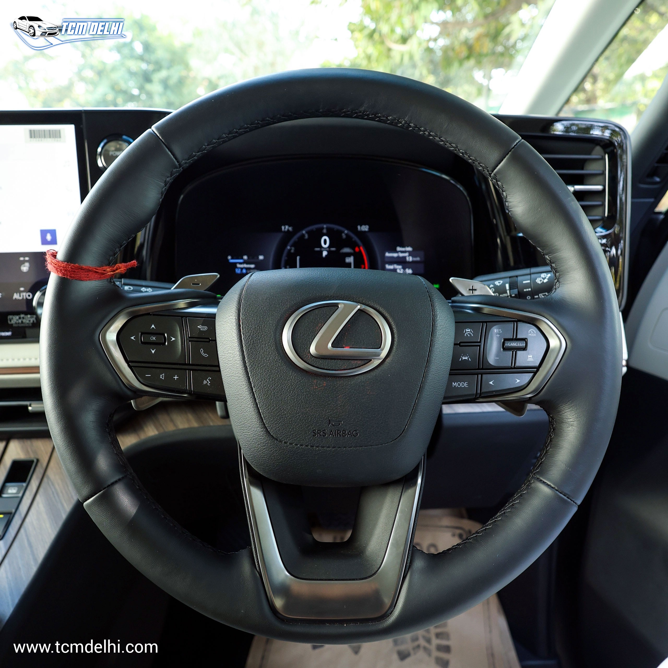 LEXUS LM350h AWD
