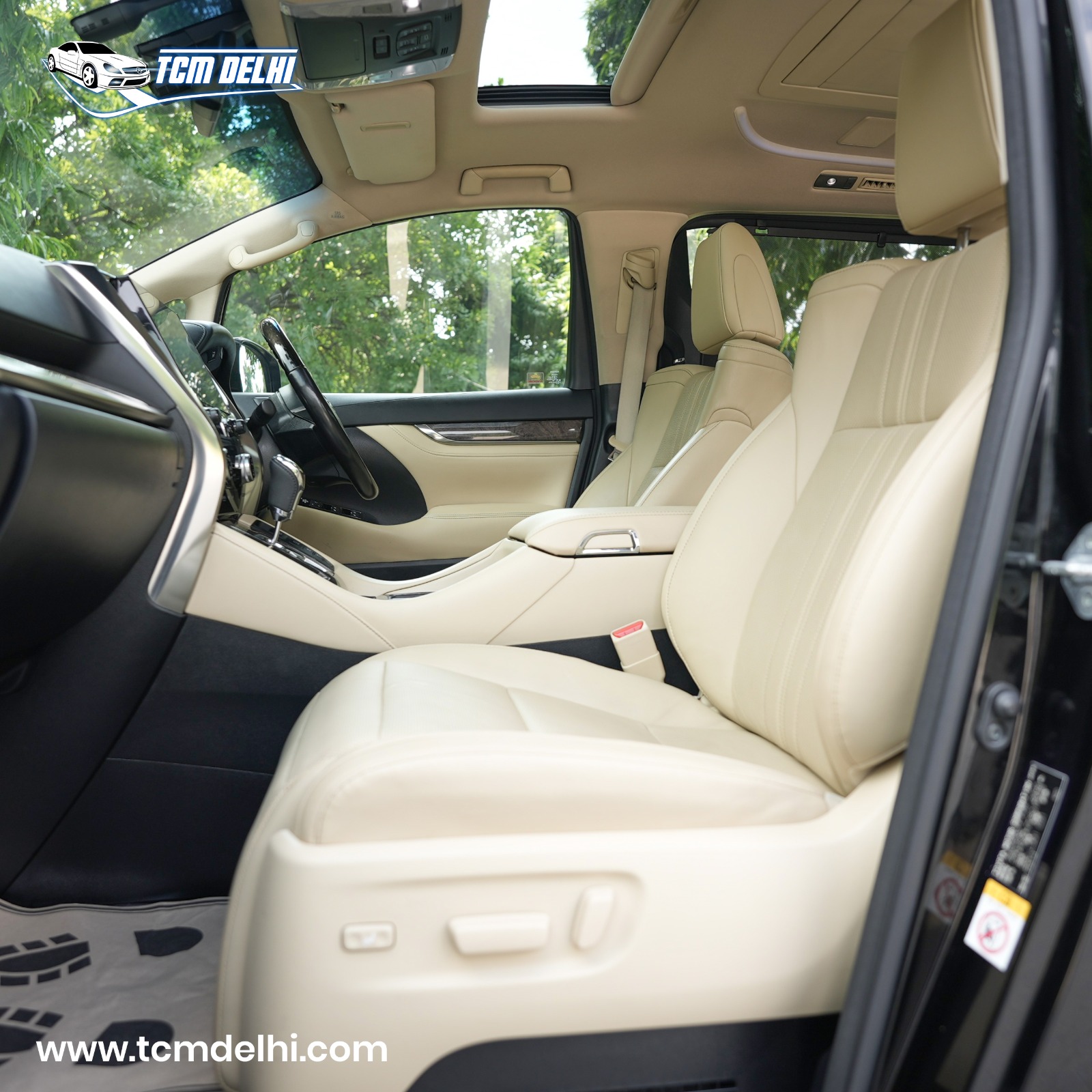 TOYOTA VELLFIRE EXECUTIVE LOUNGE