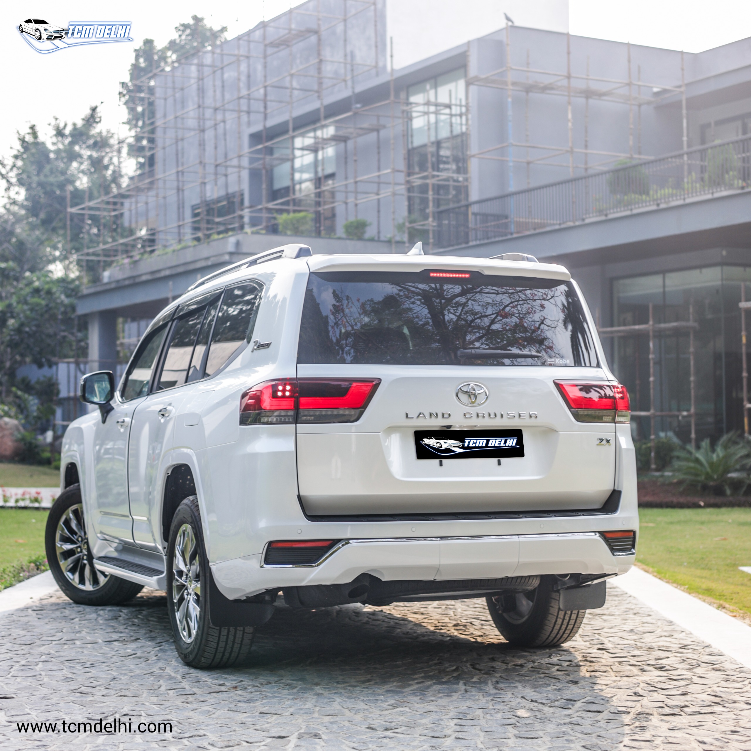 TOYOTA LAND CRUISER LC300 ZX