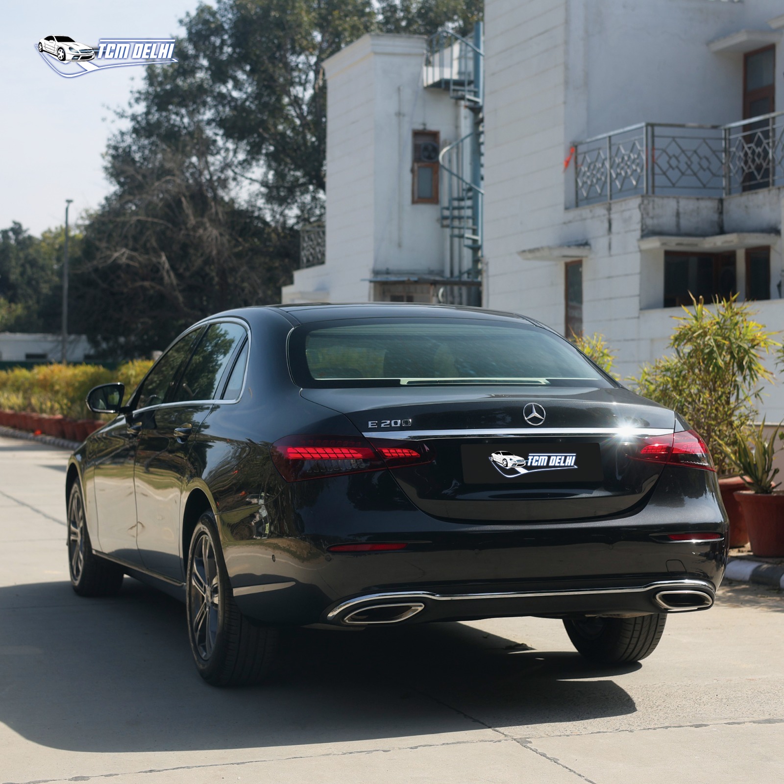 MERCEDES BENZ E200