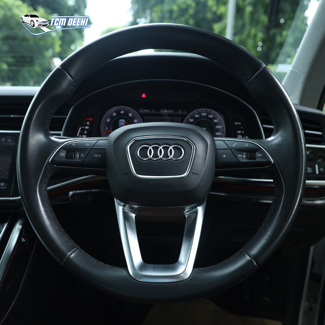 AUDI Q7 55 TFSI QUATTRO TECHNOLOGY