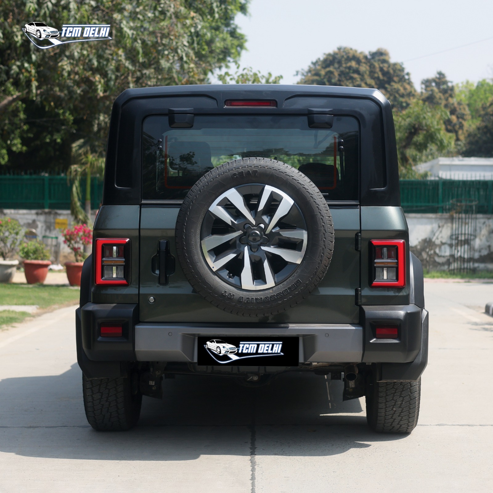 MAHINDRA THAR ROXX AXL AT
