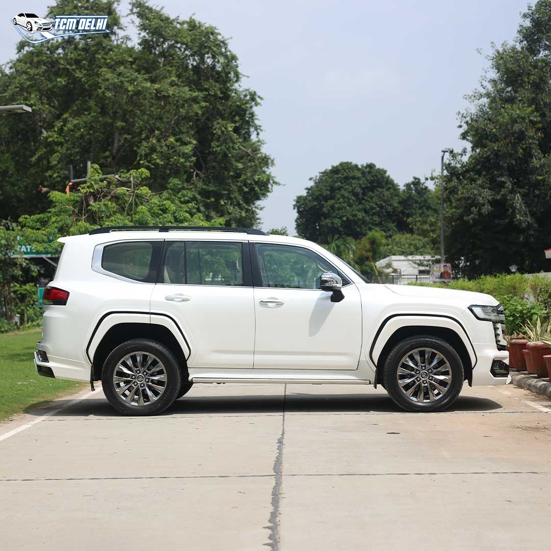 TOYOTA LAND CRUISER ZX300