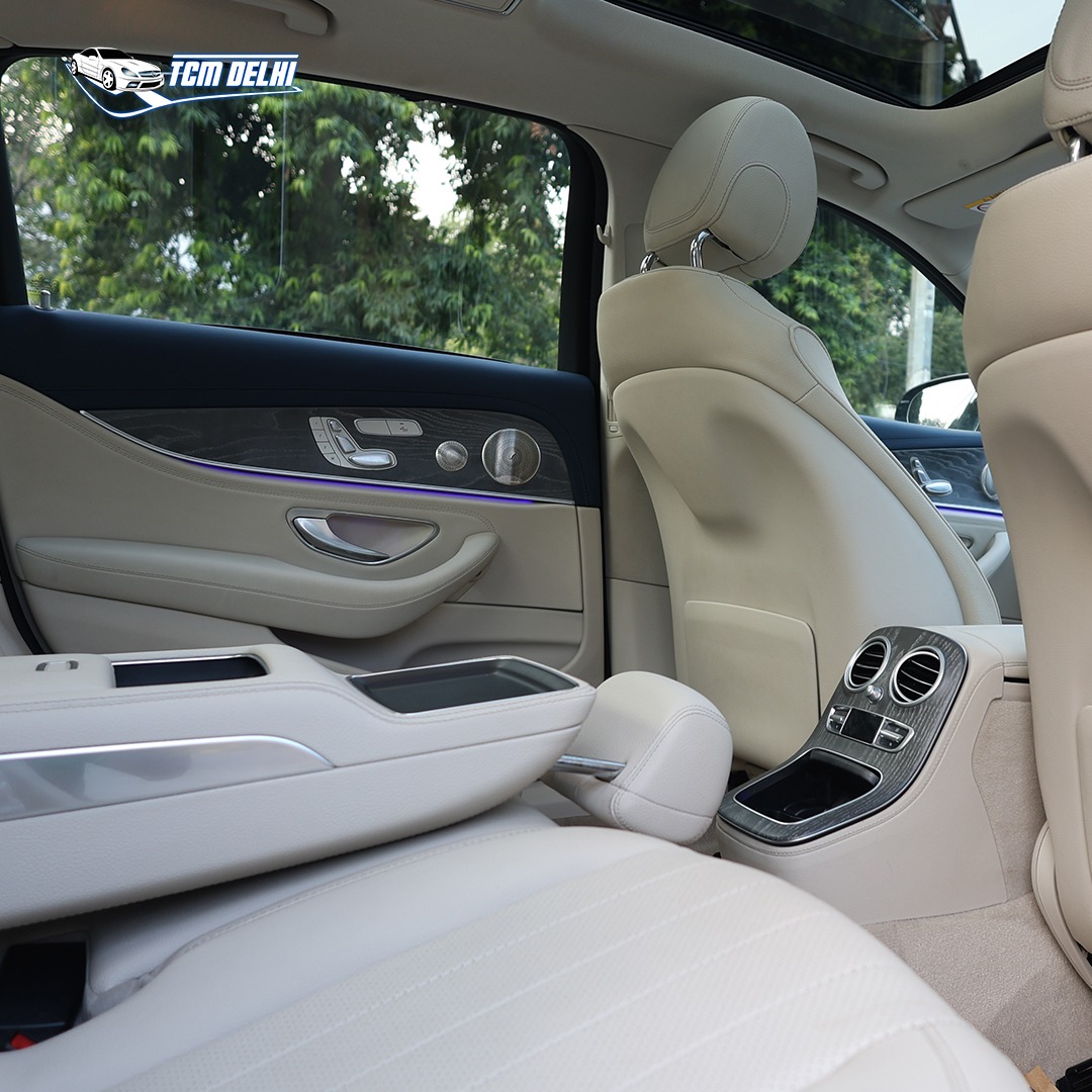MERCEDES BENZ E200 AMG LINE