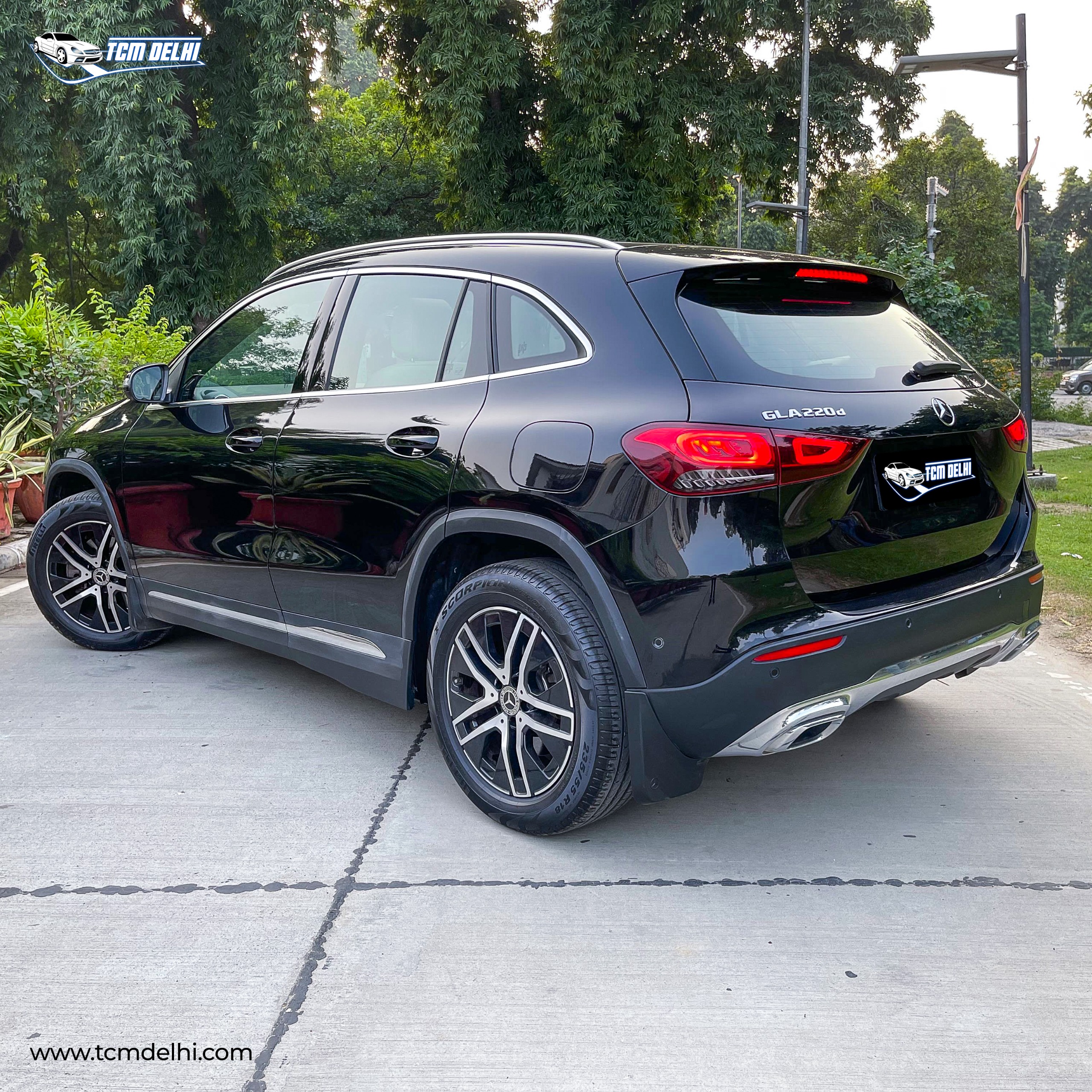 MERCEDES BENZ GLA220D