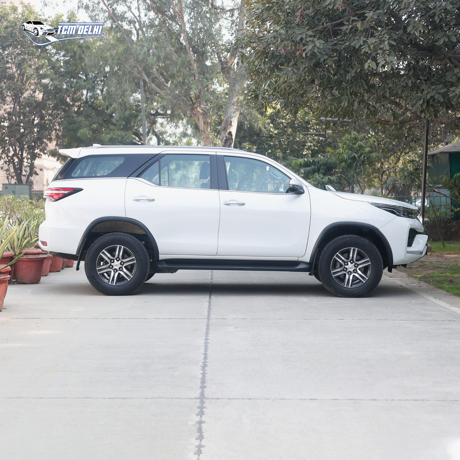 TOYOTA FORTUNER 4X2 A/T
