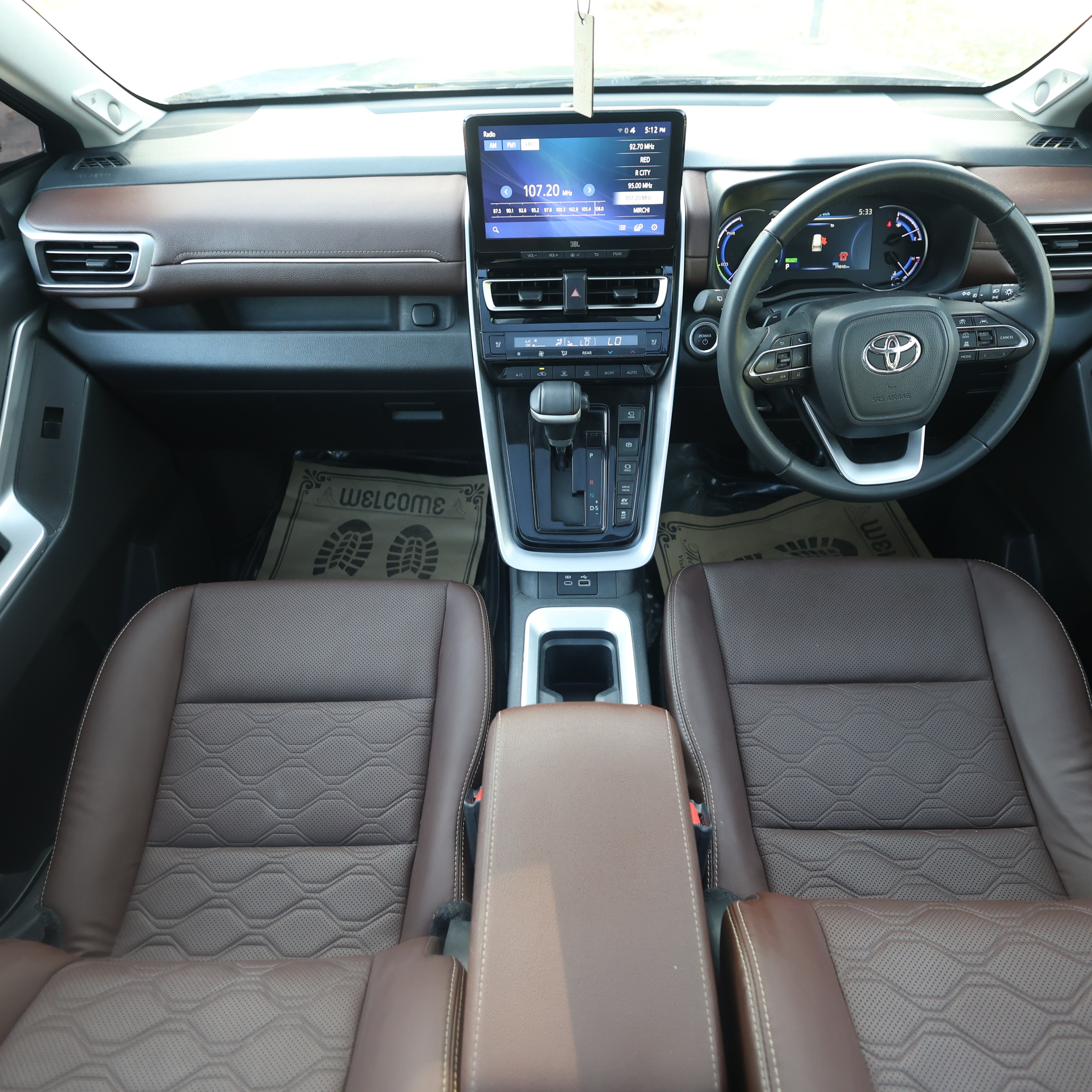 TOYOTA INNOVA HYCROSS ZX(O)