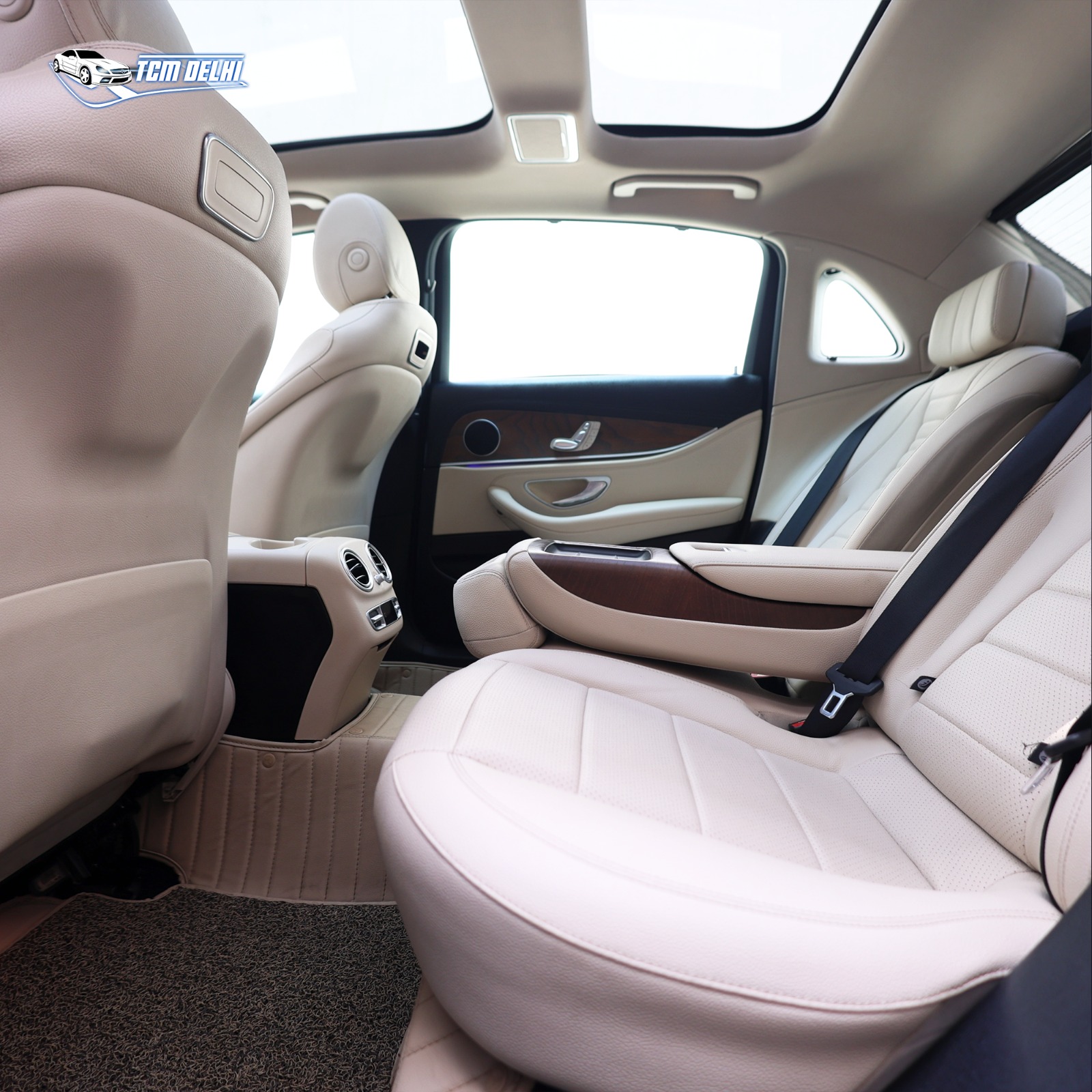 MERCEDES BENZ E200 EXPRESSION