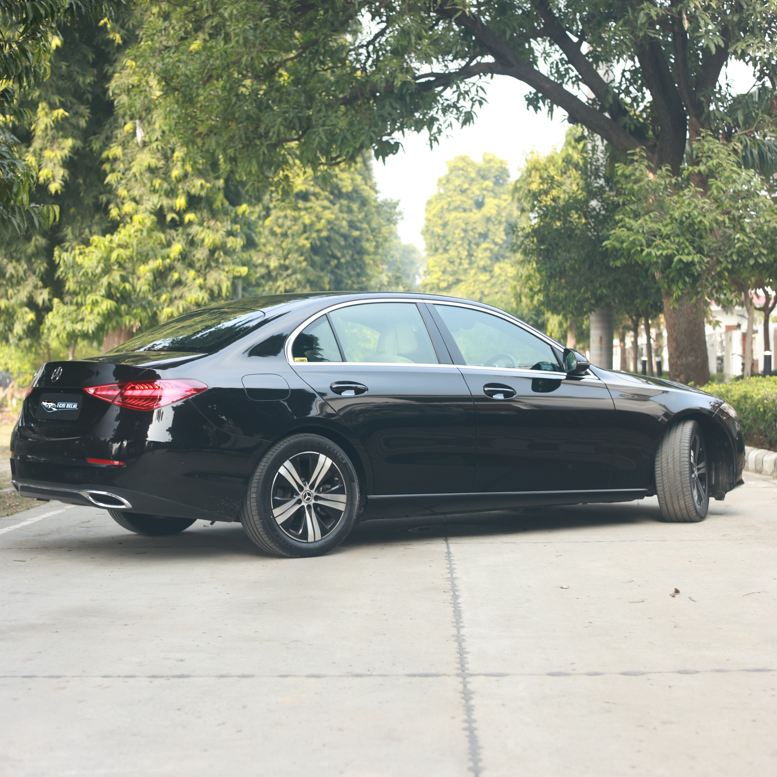 MERCEDES BENZ C200