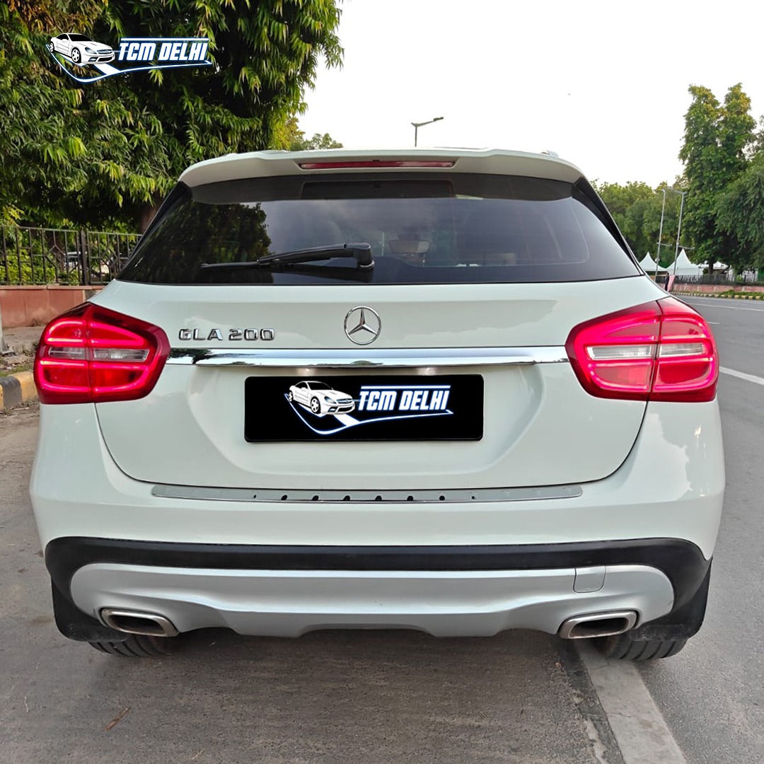 MERCEDES BENZ GLA200