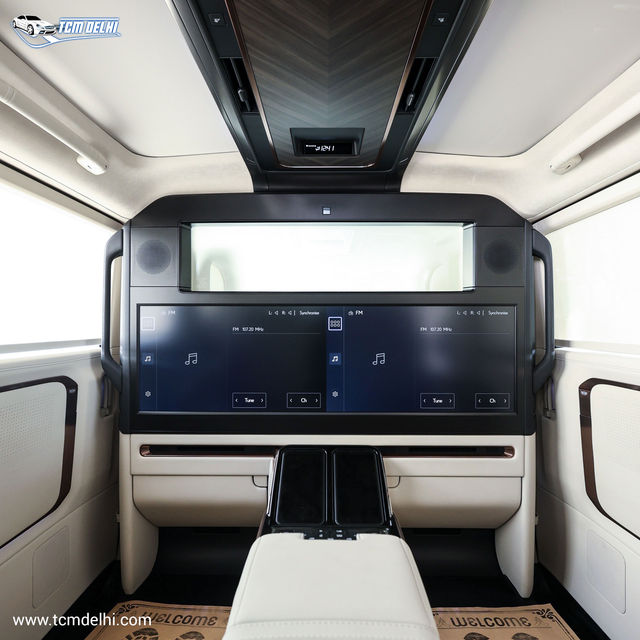 LEXUS LM350h AWD