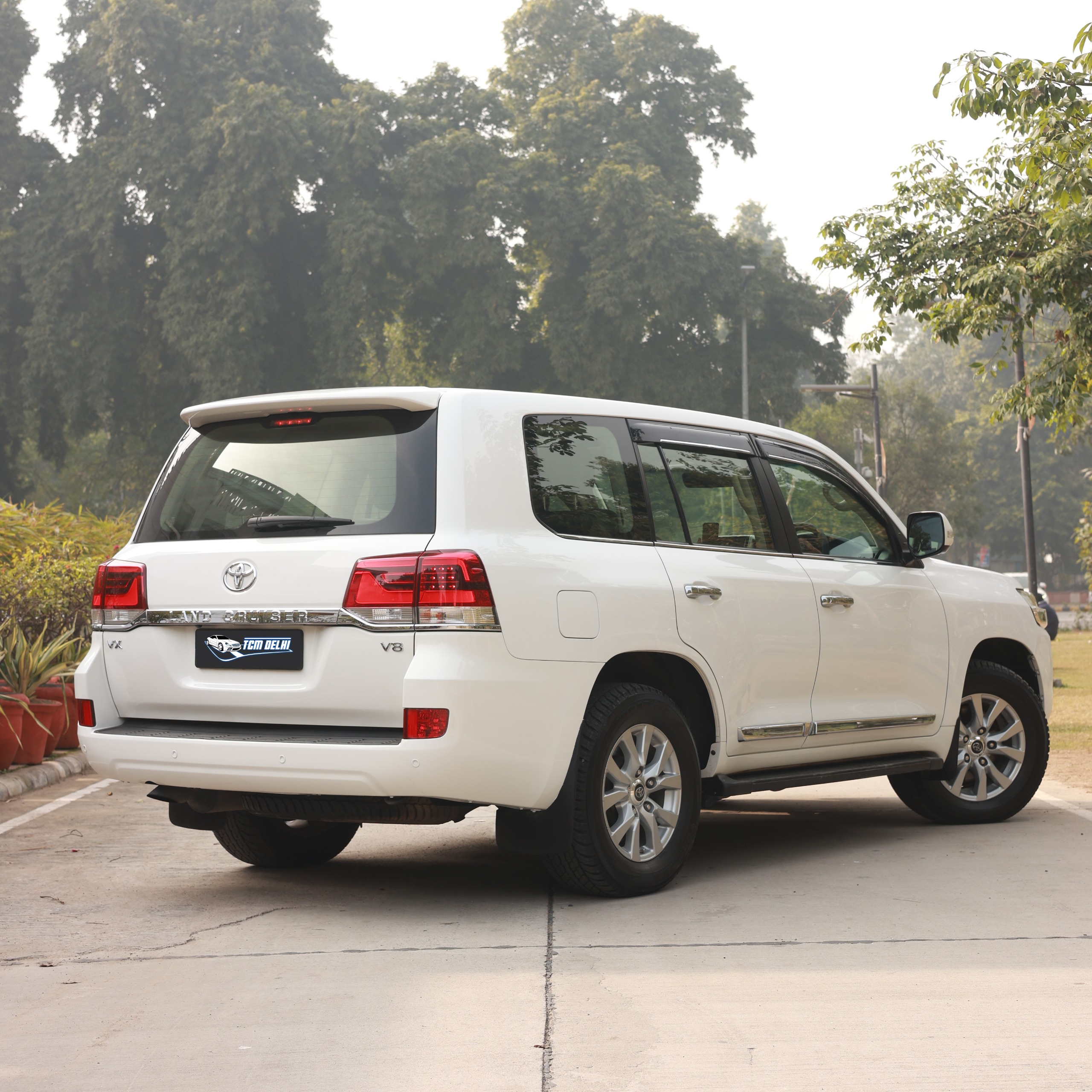 TOYOTA LAND CRUISER VX