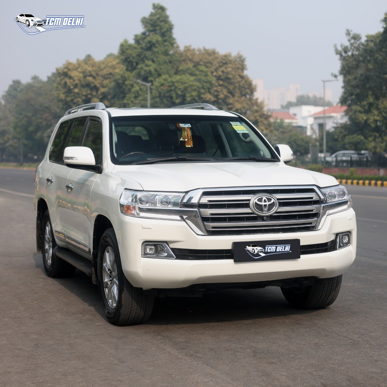 TOYOTA LAND CRUISER VX200